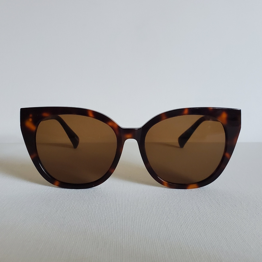 Jessica Jung BLANC & ECLARE MONACO Sunglasses